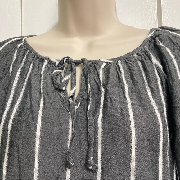 COMO BLACK Silver Gray with White Embroidered Vertical Stripe Peasant Blouse LRG - Picture 10 of 12